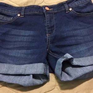 Women’s shorts